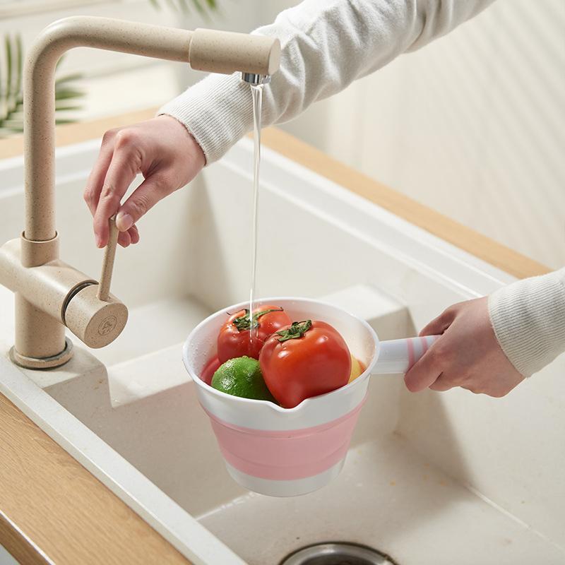 Foldable Silicone Water Scoop  - đánh giá và giá Baby Kitchen Food